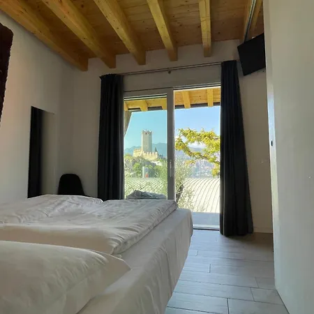 דירה Casa Guarnati View מאלצ'סינה